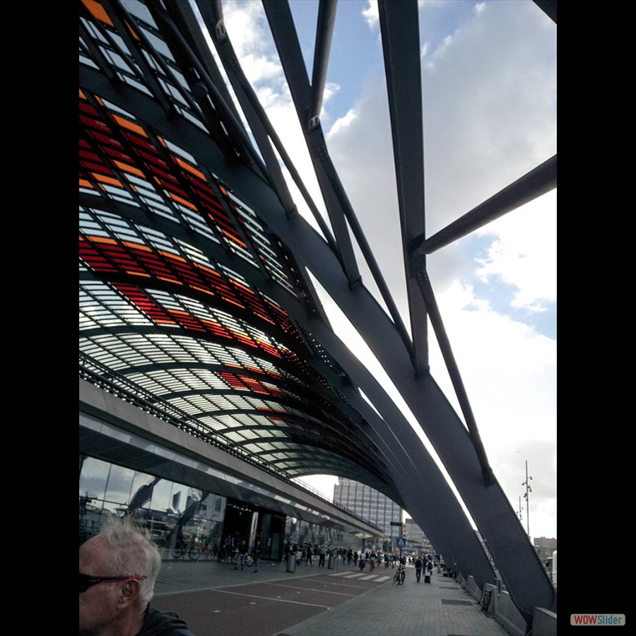 131__IMG_20170702_194131_Amsterdam_Central_Station